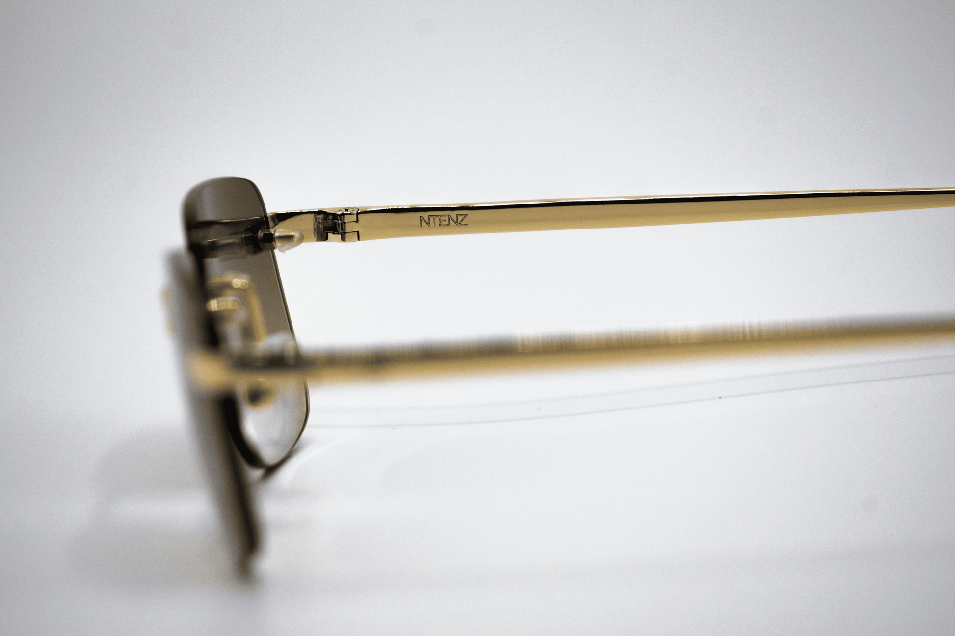 Gold Carré Brown Sunglasses