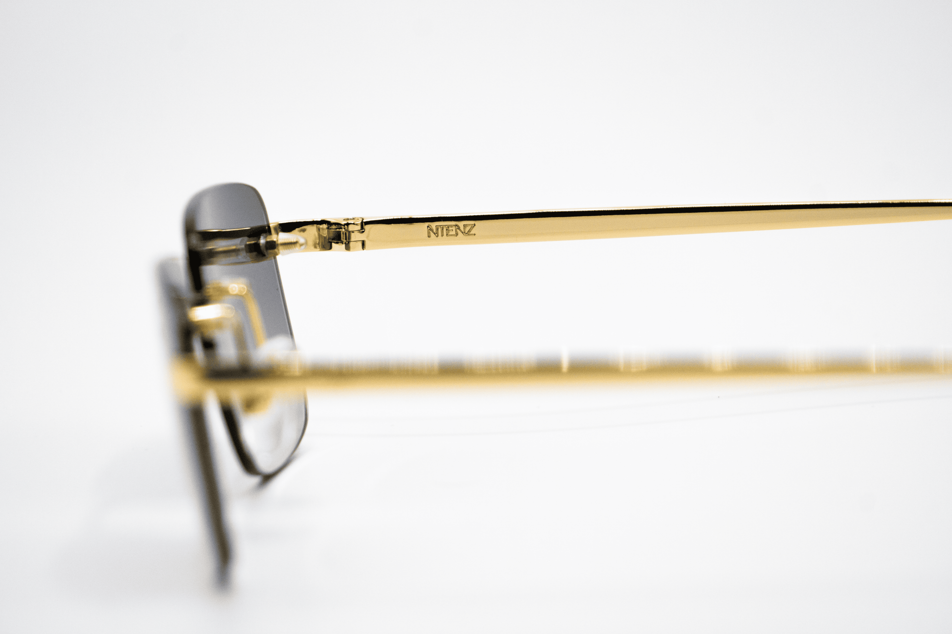 Gold Carré Black Sunglasses